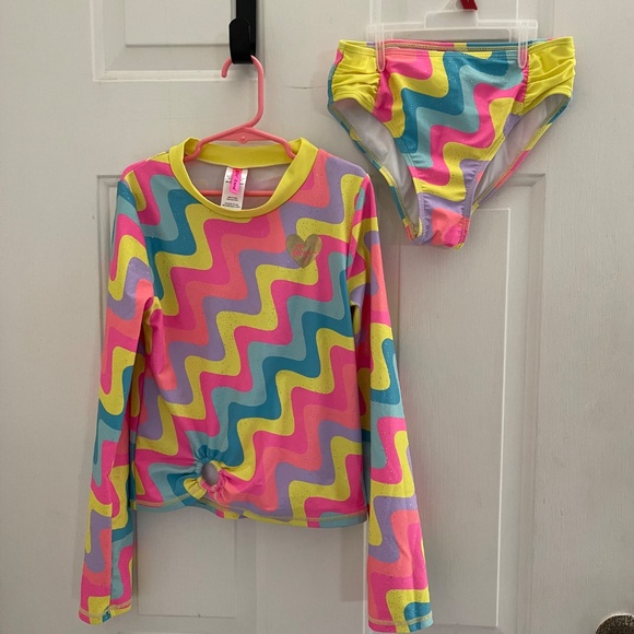 Betsy Johnson 2 piece rash guard swimsuit  Girls 14 - Picture 1 of 11